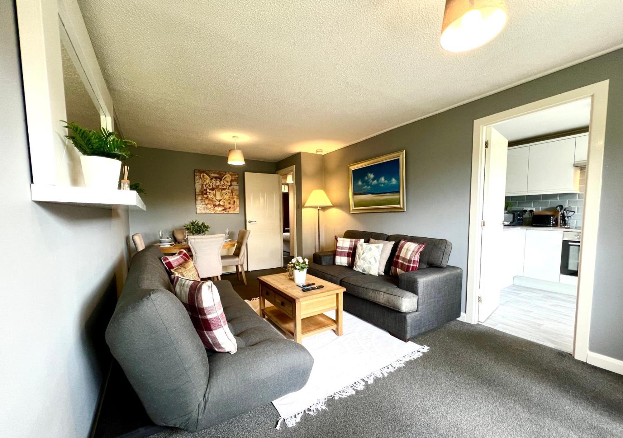 Spacious 2 Bed-Flat In Glasgow City - Free Parking Exterior photo