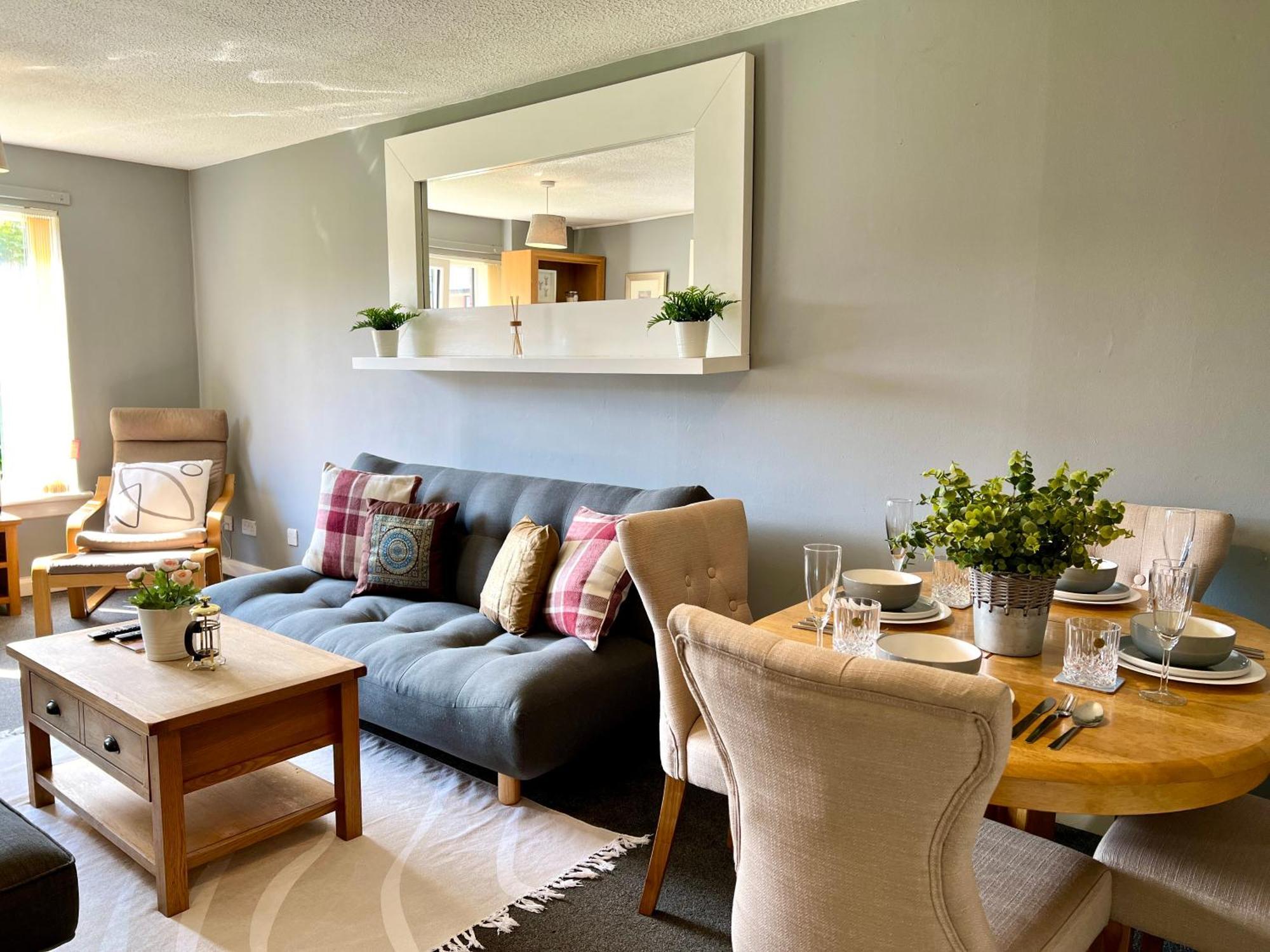 Spacious 2 Bed-Flat In Glasgow City - Free Parking Exterior photo