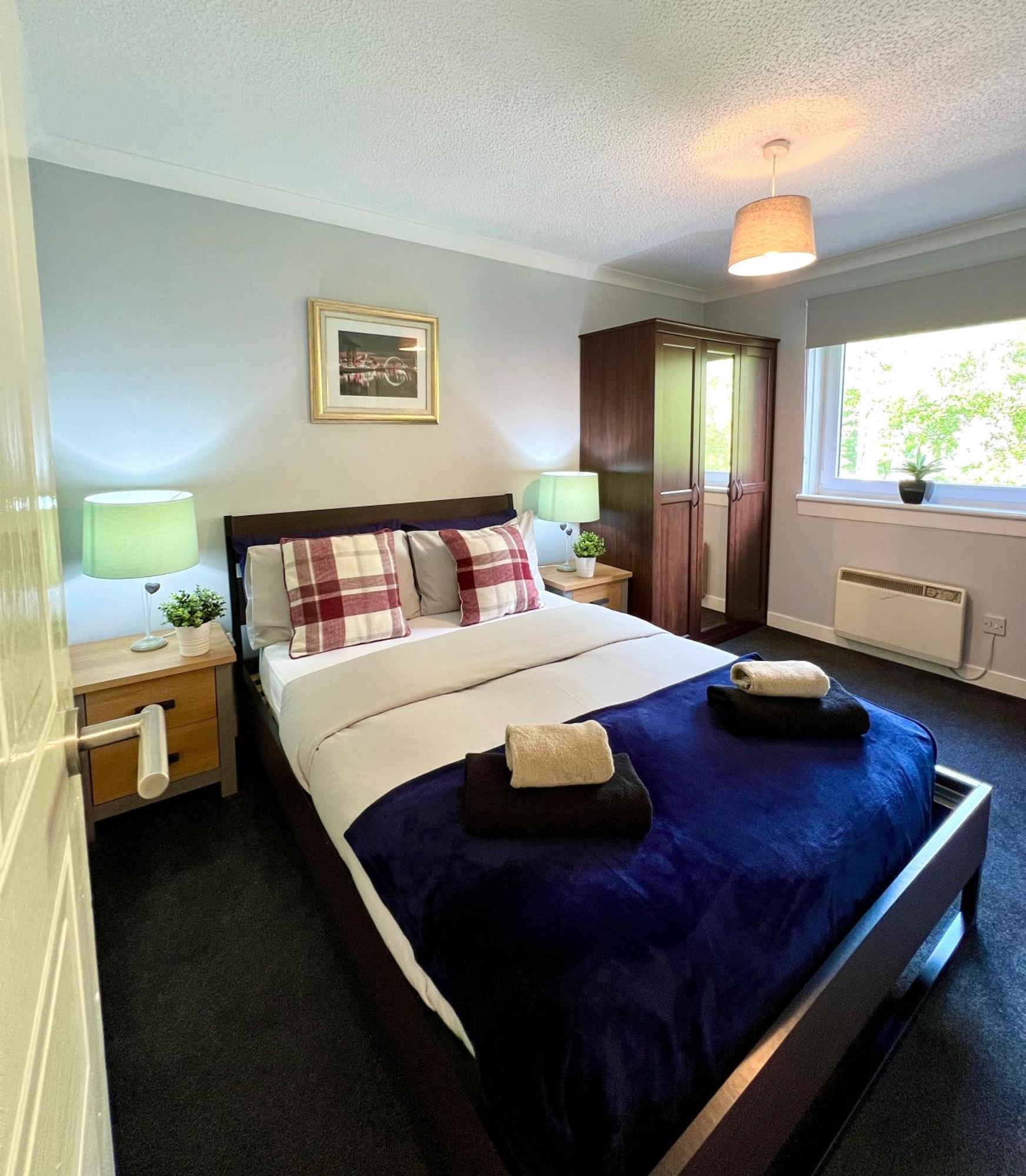 Spacious 2 Bed-Flat In Glasgow City - Free Parking Exterior photo